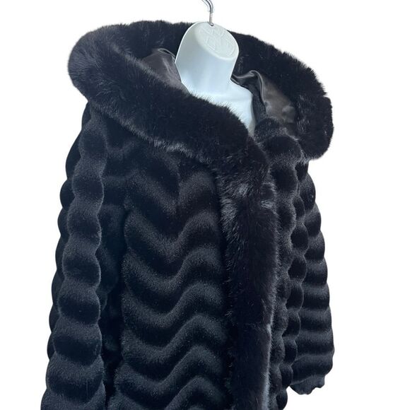GALLERY Hooded Faux Fur Coat Black Size 1X - Picture 4 of 11